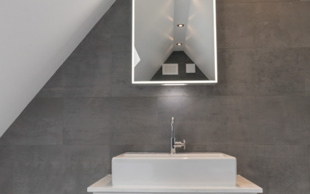 Stylish Wall-Hung Furniture Unit with Mirror