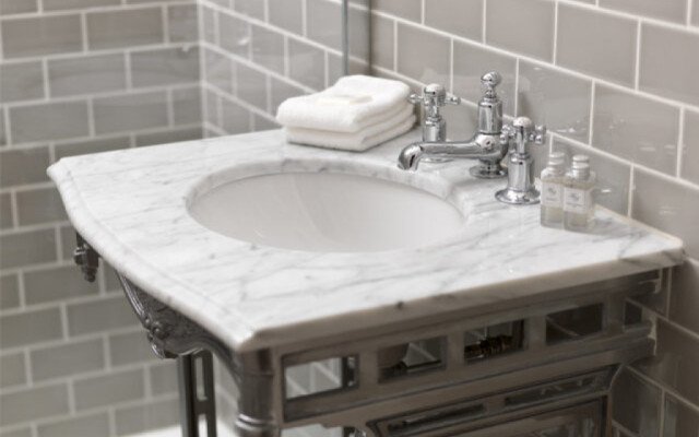 Traditional Basin – A Touch of Elegance