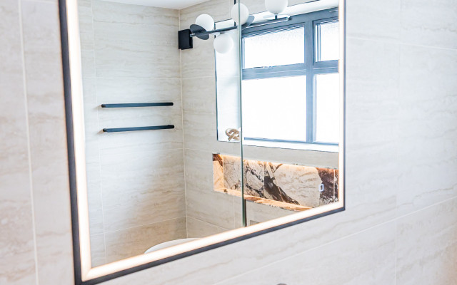 Stylish Rectangular Bathroom Mirror for Modern Spaces