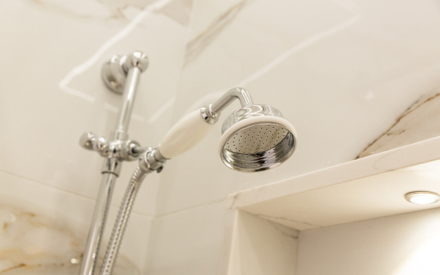 Experience luxury with our traditional hand shower, designed for elegance and functionality.
