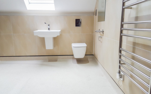 Bathroom-floating-sanitaryware
