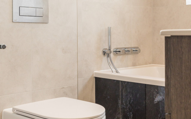 Experience luxury with our wall-hung toilet at Aqualite—perfect for contemporary bathrooms.