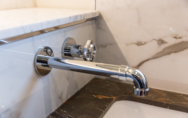 Stylish Wall Bath Spout